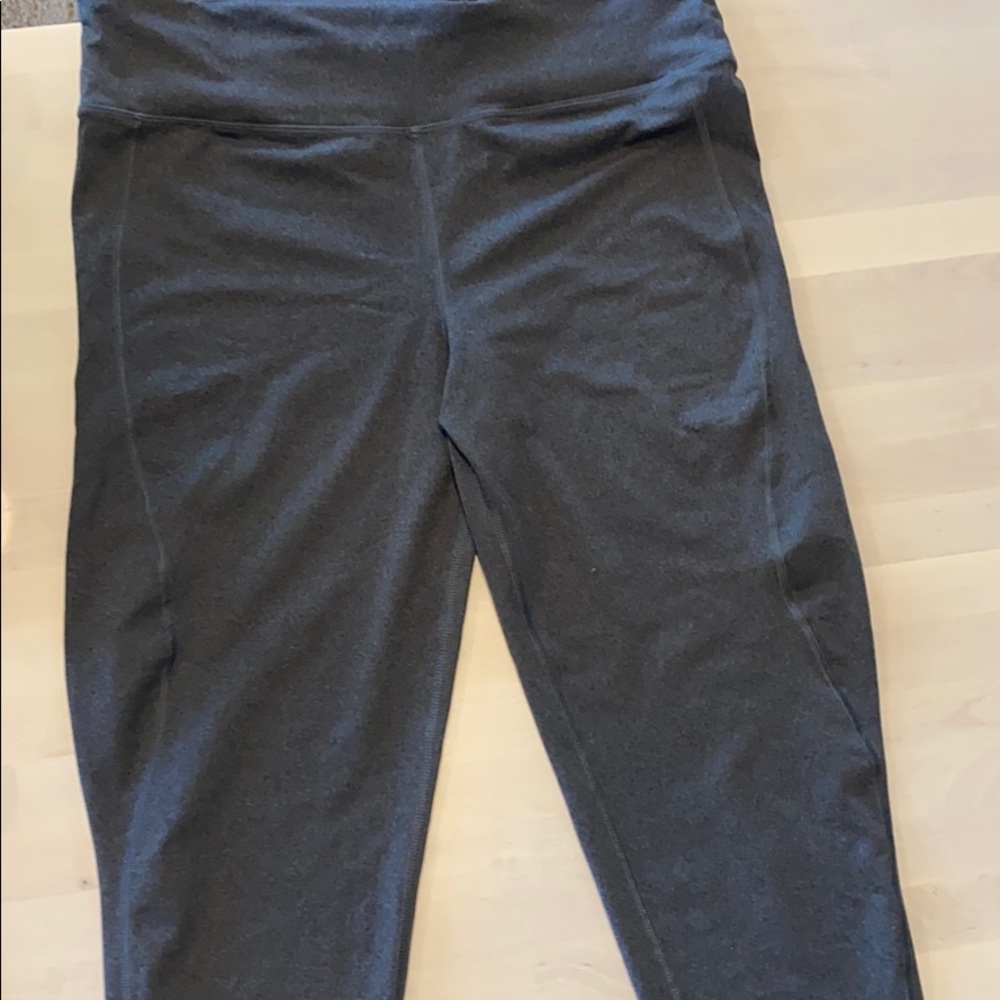 Vineyard vines leggings